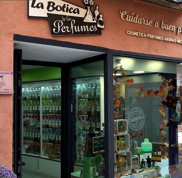 Perfumería en el centro de Málaga La Botica de los perfumes